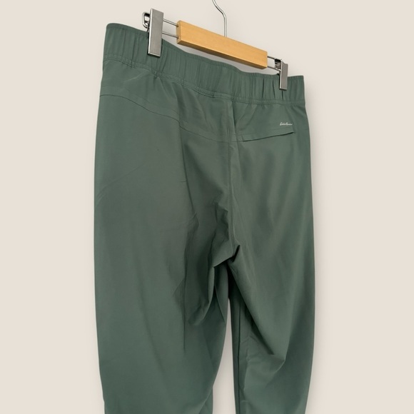 Eddie Bauer Traveler Ankle Pants - Picture 11 of 13